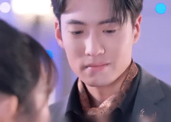 [FULL] 258E0828 Flash Marriage Husband Is the World’s Richest Man 02 At the Banquet, the Beauty Was Bul