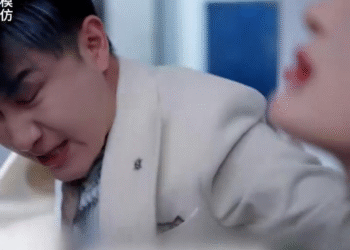 [FULL] 255E0828 A woman sacrifices herself to protect her best friend, only to be abandoned as the friend coldly