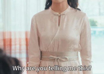 [FULL] 249E0828 The scheming girl is arrogant and unreasonable, the woman slaps her to shut up