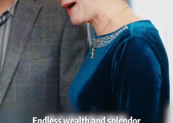 [FULL] 229E0828 Flash Marriage with a Husband in a Coma EP01 Cinderella Saves a CEO from Assassins with a Kiss, Only