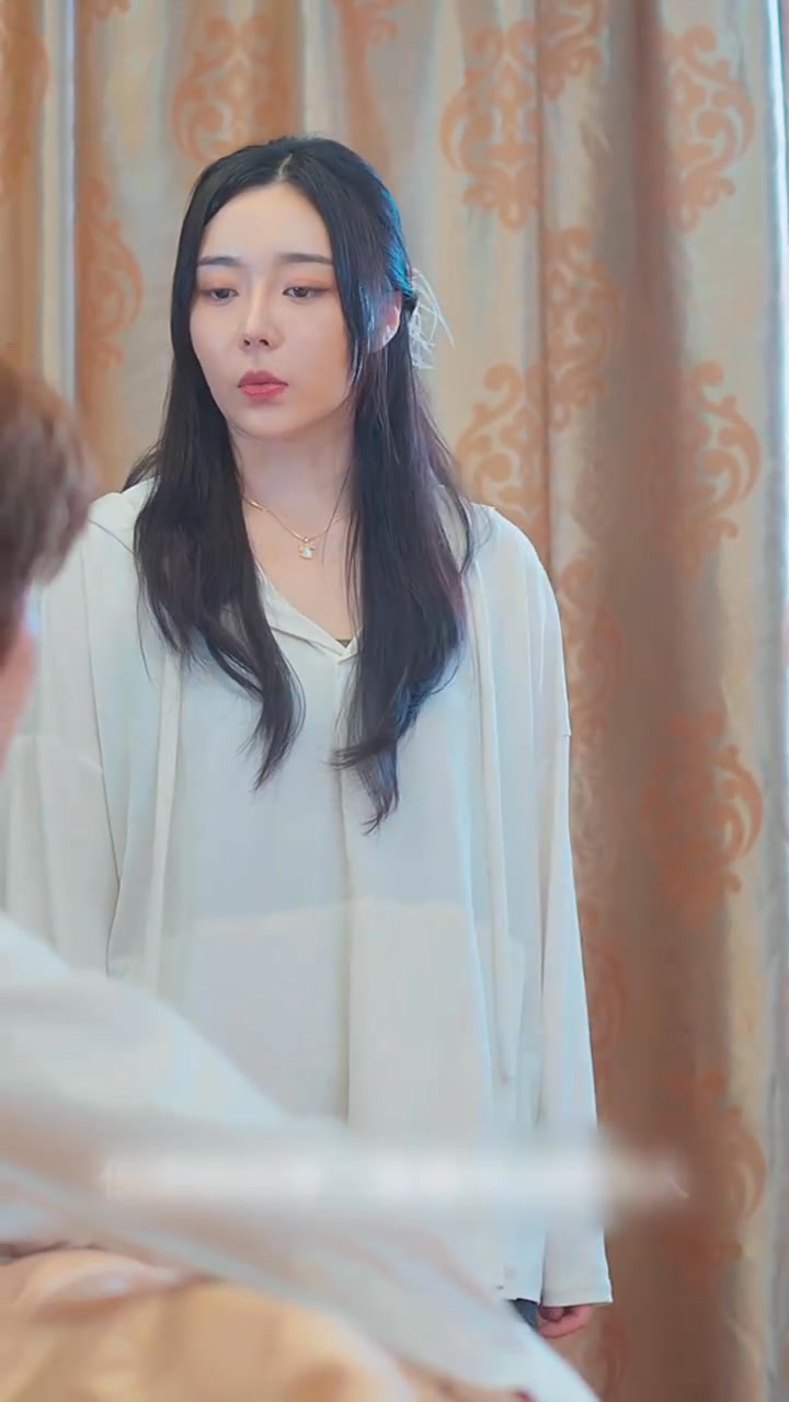 [FULL] 219E0828 A scheming woman tries to scar the secret agent with boiling water, but the CEO steps in to save