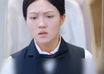 [FULL] 076E0828 The wealthy man hides his identity while shopping with his wife, the clerk’s attitude changes a l