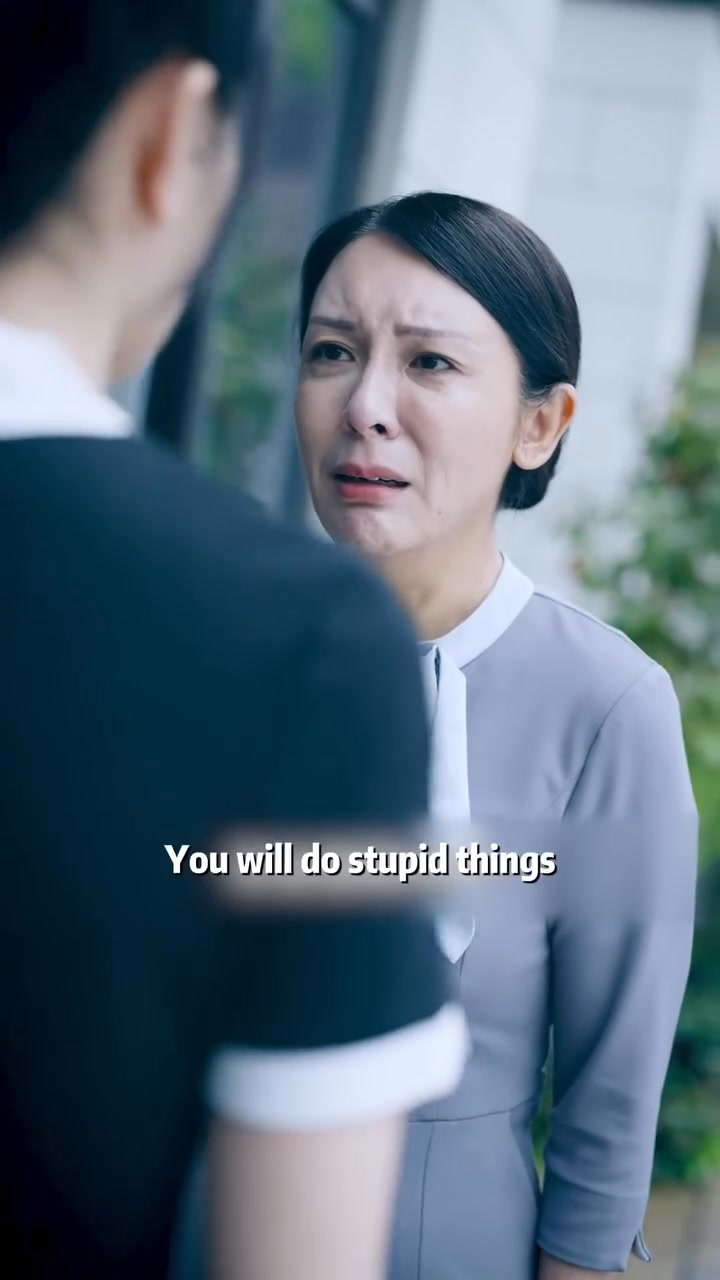 [FULL] 160E0828 The housekeeper wakes up from a coma, while the scheming woman panics, fearing the truth will be