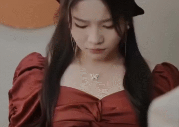 [FULL] 142E0828 Love May Come 03 ENG DUBBINGThe CEO Feels Down at a Bar; Cinderella Dresses as a Mascot t