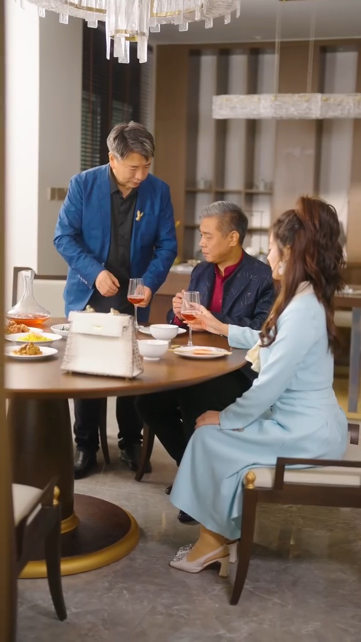 [FULL] 045E0828 Miss Lou, Love me once again 05 Only After Losing Her Did the CEO Realize Her Worth, Re
