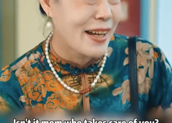 [FULL] 047E0828 After My Death, Mom Finally Stopped Being Biased 01 The Younger Daughter Fell While Pr