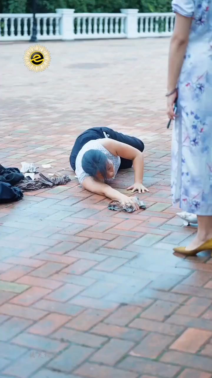 [FULL] 065E0828 A Desperate Plea for Medicine